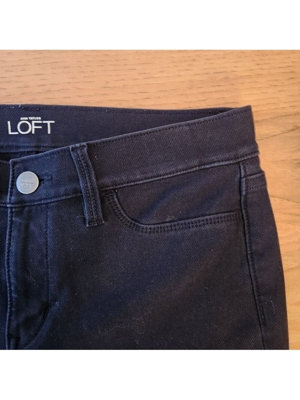 ANN TAYLOR LOFT BLACK DENIM MID RISE JEGGING - EUC - SIZE 28 / 6